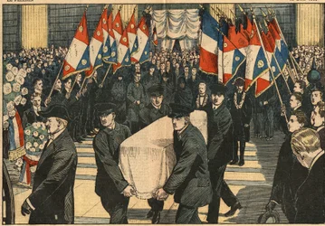 Maurice Ridarts obseques, dödad av poliser i kyrkan La Madeleine i Paris. Ungdomspatrioternas flaggor hyllar hans kista. Illustration av Damblans. I "" Le Pelerin"" den 18 april