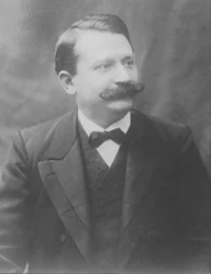 Domerge, s. 1893
