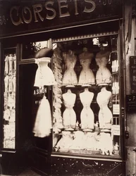 Korsetter. Boulevard de Strasbourg, 1912