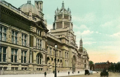 Victoria and Albert Museum, ca 1900-talet.