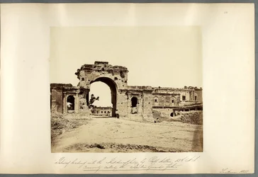 Port som leder in till residencyen, Lucknow