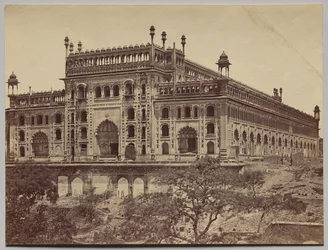 Exteriör av Asaf-ud-Daula Imambara, eller Tomb