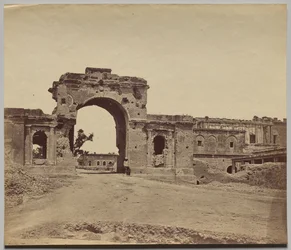 Gateway Leading into the Residency, innehas av kapten Aitken, 13th Bengal Native Infantry, vanligen kallad Bailee Guard Gate