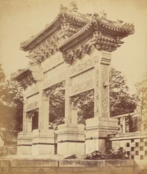 Båge i Lamatemplet nära Pekin, oktober 1860