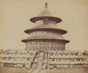 Himmelens heliga tempel där kejsaren offrar en gång om året, i den kinesiska staden Pekin, oktober 1860