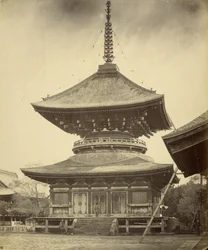 Enplanspagod, Hachiman-helgedomen, Kamakura