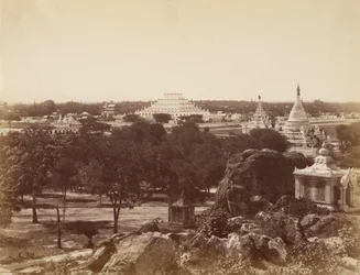 Den makalösa pagoden från Mandalay Hill