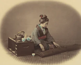 Kvinna med teservis som spelar Koto, ca. 1860.