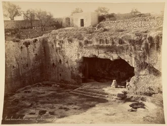 Kungagraven, inre gården, Jerusalem