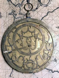 Flamskt astrolabium (Leuven) från 1500-talet. Museo del Castello, Milano