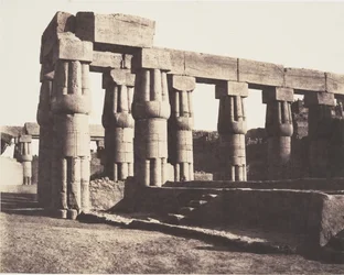 Louksor Thebe, senare konstruktion - Gallerier - Paralleller, 1851-52.