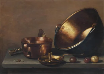 Stilleben med kopparpannor, redskap och plommon på en stenavsats
