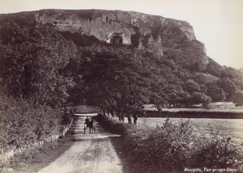 Abergele, Tan-yr-ogo-grottan, 1870-talet.
