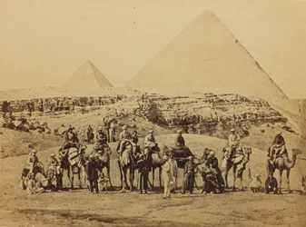 Gîzeh - H.K.H. prinsen av Wales avresa och svit från pyramiderna