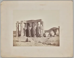 Fallen staty vid Ramasseum, Thebe