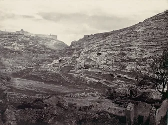 Mount Moriah, Jerusalem, från brunnen i En Rogel, ca. 1857.