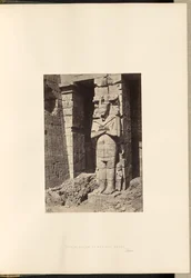 Osiridpelare vid Medinet Habou, Thebe