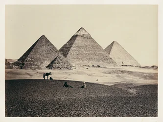 Pyramiderna i El-Gizeh från sydväst