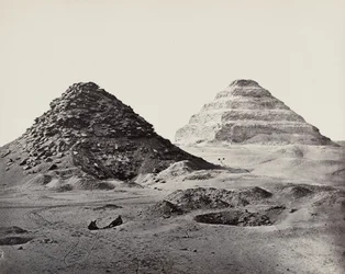 Pyramiderna i Saqqara från nordost