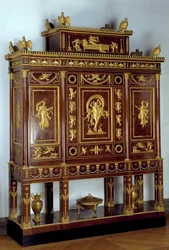 Möbler: Smyckesskåp av imponen Josephine de Beauharnais (Marie-Joseph-Rose de Tascher de la Pagerie) (1763-1814) gjord av trä, gyllene brons av Francois Jacob-Desmalter (1770-1841) 1809 Paris, Louvren