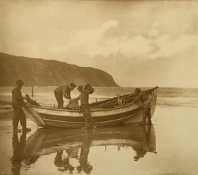 Beaching the Gratitude, ca 1890-talet (silvertryck med gelatin med toning)
