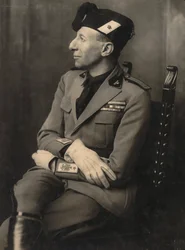 Album MVSN - Svartskjortor: Augusto Turati i milisuniform