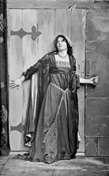 Miss Kitchener som Kate Douglas, 1911-1912.