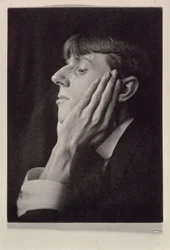 Porträtt av Aubrey Beardsley (1872-98) av Frederick Evans (1853-1943) (sepiafoto)