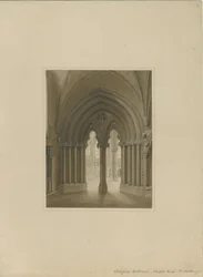 Interiör av Lichfield Cathedral - Chapter House dörröppning: sepia ritning och [c 1820]