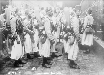 Algeriska soldater, 1914-15