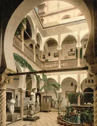 Entréhall, Antikvitetsmuseet, Alger, pub. c.1900