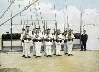 Franska flottan, sent 1800-tal: gevärsövning - Bibl. des Arts deco.