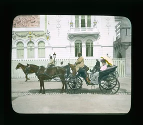 Parisutställning: Palace of Decorative Arts, Paris, Frankrike, 1900 (lanternbild)
