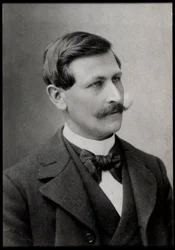 Porträtt av Victor Margueritte (1866-1942), fransk författare.