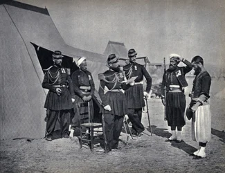 Straff, soldater från den franska armén under Krimkampanjen 1854. Fotografi, sent 1800-tal.