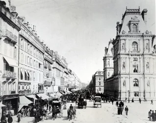 Rue de Rivoli och det nya Hotel de Ville, ca 1882
