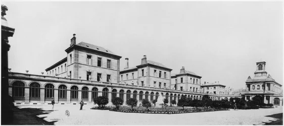 Utsikt över Hopital Lariboisiere, Paris, före 1880