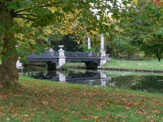 En vy av bron English Gardens, Le Pont des Grandes Homms