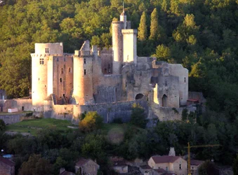 Bonaguil Castle, Frankrike, 1200-1400-talet