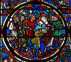 Detalj från ett fönster som visar passionen: Judas svek