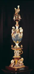 Finial, gjord i Manerbe nära Lisieux (fajans)