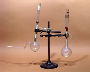 Första filterrör designat av Dr Charles Chamberland (1851-1908) (glas)