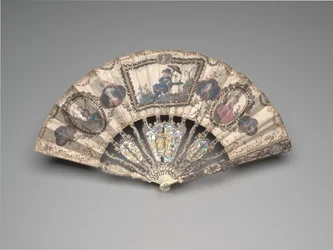 Hopfällbar fläkt med en kinoseriescen, porträtt, pastorala figurer och stilleben, ca 1780-talet (elfenben, förgyllning, pärlemor, glas eller bergskristall och klistrade ädelstenar (senare))