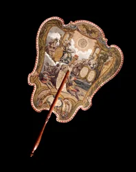 Handskärm. Färggravyr på kartong som skyddade ansiktet från eldsvärmen. Frankrike 1700-talet. Paris, Musée Carnavalet