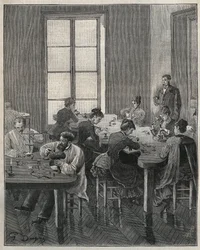 Smyckesverkstad i Paris på 1800-talet. Gravyr från 1885 i "" Les arts et metiers illustres"" av Adolphe BITARD.