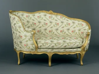 Louis XV snidad förgyllt trä Veilleuse, ca 1750 (snidad förgyllt trä och klädsel)