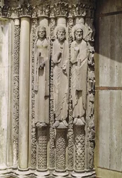 Gamla testamentets figurer, från västfasadens kungliga portal, ca 1145-50