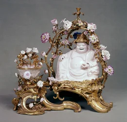 Parfymör (Cassolette) 1745-49 (kinesiskt porslin, mjukpastaporslin & ormolu)