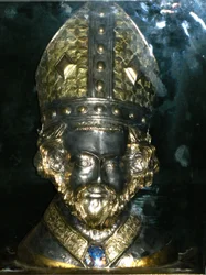 Relikviehuvud av St. Polycarp (silver och guld)