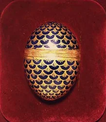 Sevres bonbonniere i form av ett ägg, 1762 (porslin)